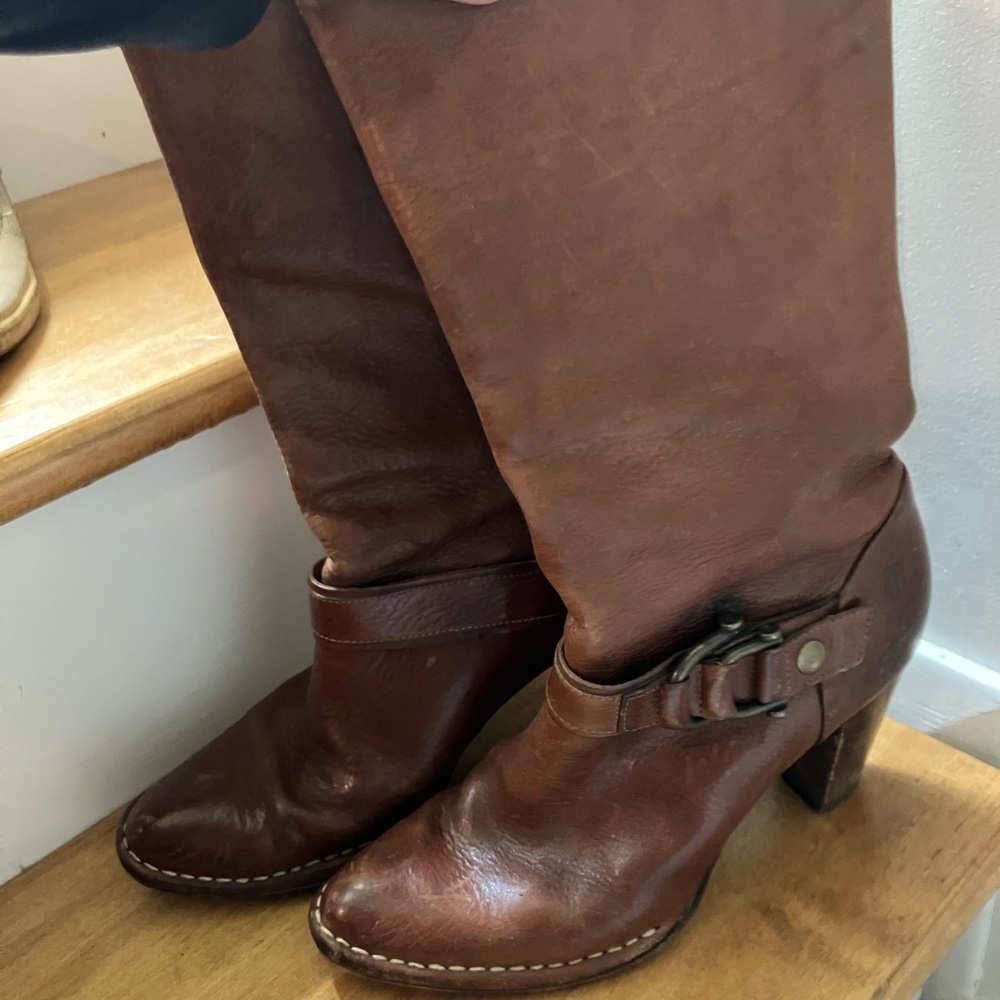 Frye Cathrine Brown Heeled Boots
